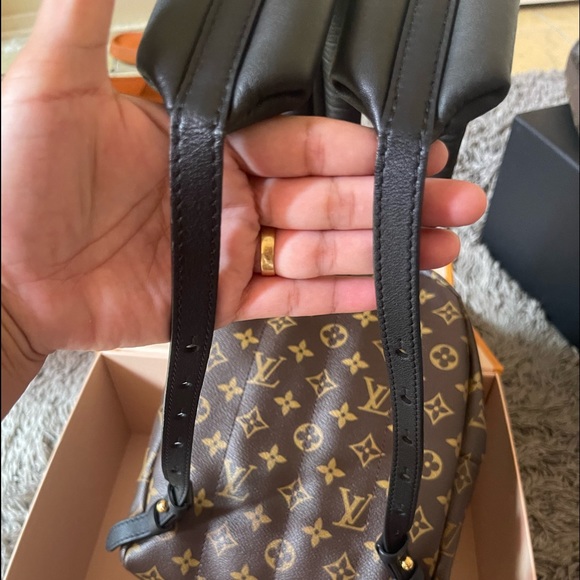 Authentic LV Palm Spring MM - Picture 10 of 17